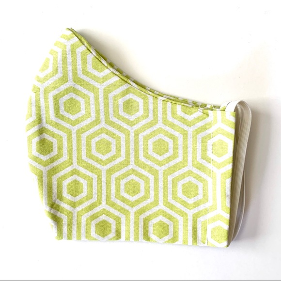 Filter Pocket Face Mask - Picture 2 of 3